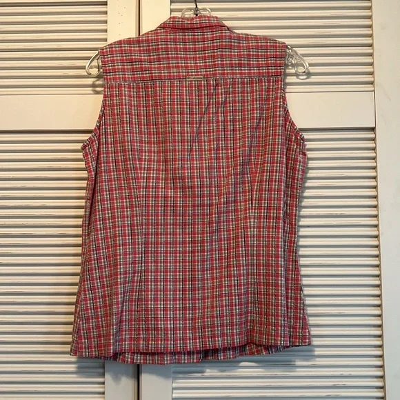 COLUMBIA SPORTSWEAR COMPANY Sleeveless Shirt - Picture 2 of 6